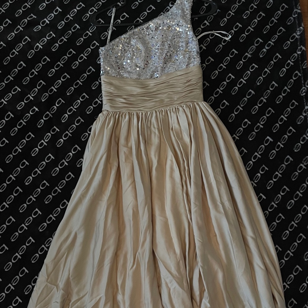 This is a Light In The Box dress